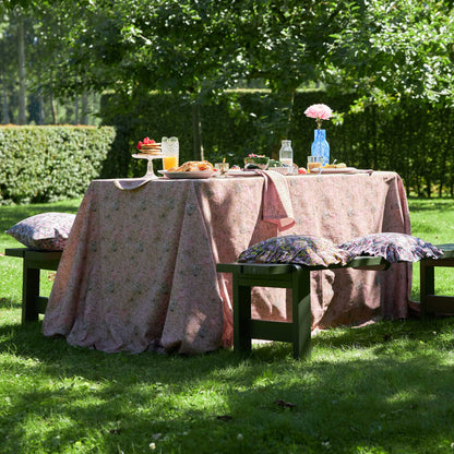 Tablesetting Edit: Mussels from Brussels